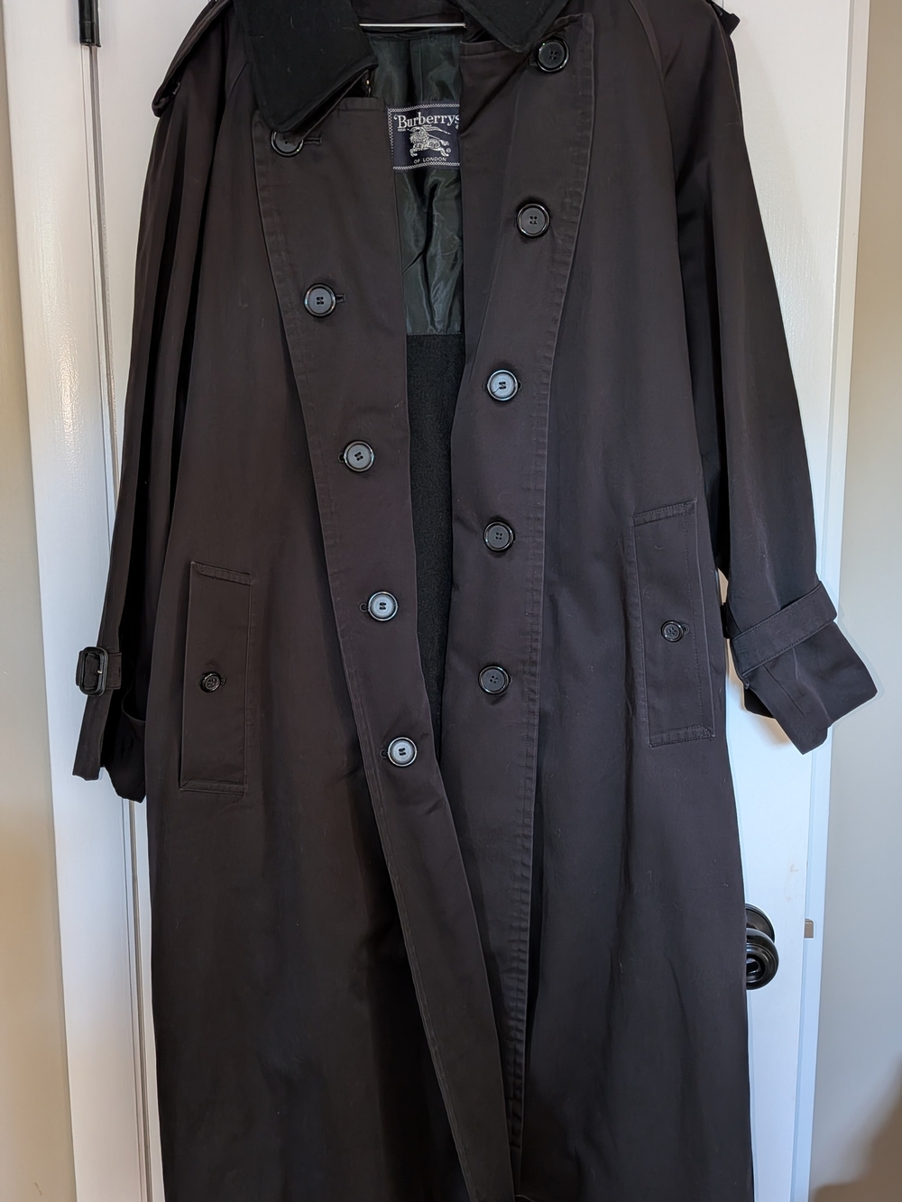 Vintage Burberrys of London Black Trench Coat Removable Wool Liner Nova Check